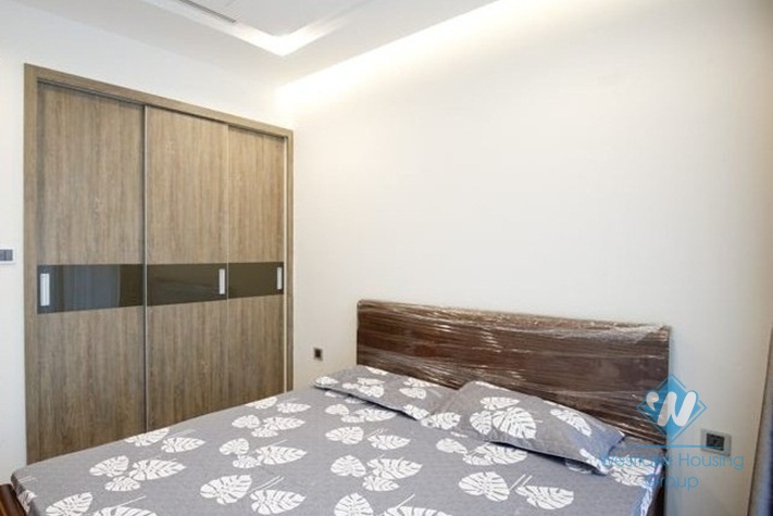 Single apartment for rent in Vinhome Metropolis, Lieu Giai street, Ha Noi